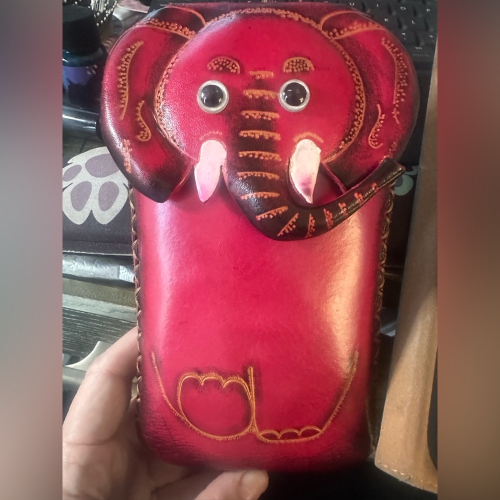 Red Elephant Leather Wallet/crossbody